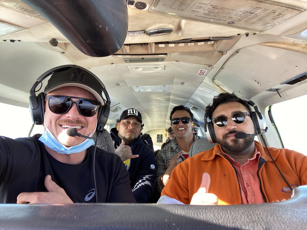 Jangalez1's tweet photo. This is your Cap-i-tannnn speaking!! 
Home in one piece! 🤙🏾 https://t.co/NTQkHHgeSn