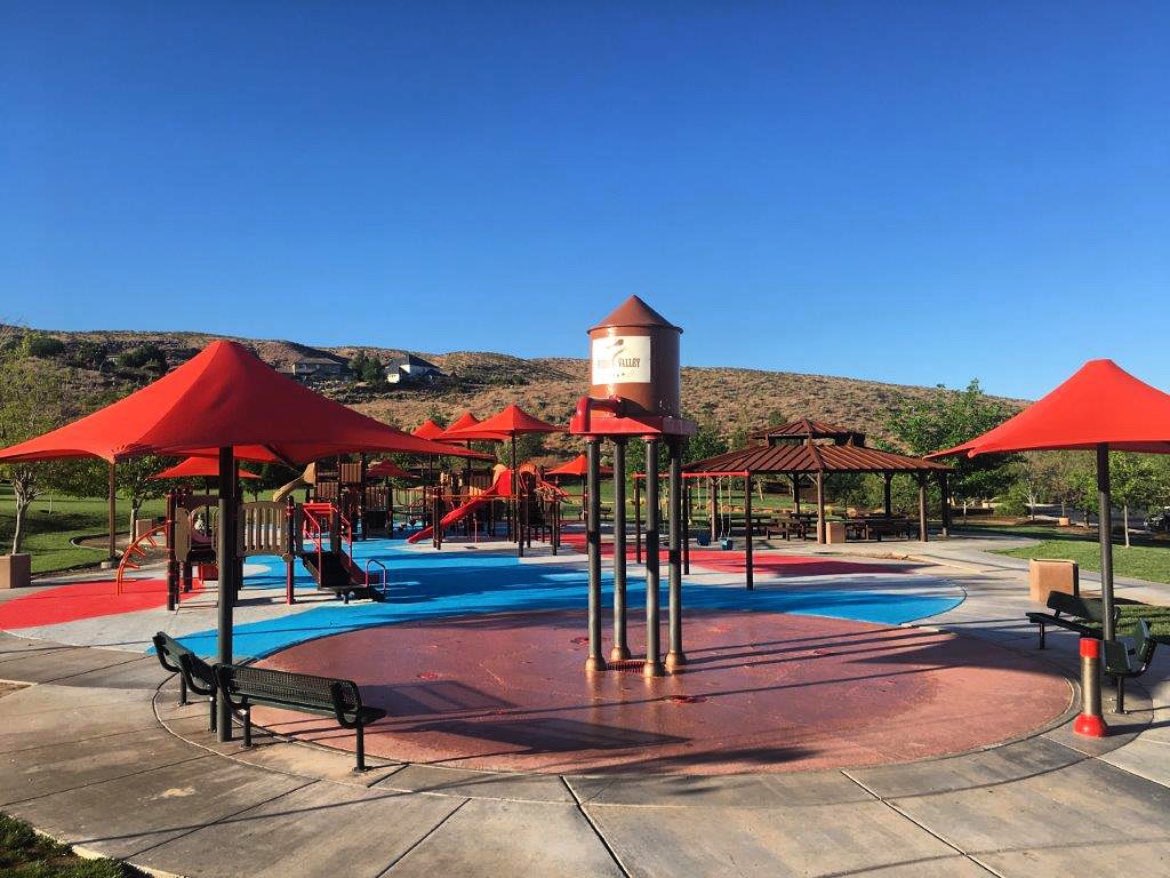 SurfacePlay's tweet photo. Beautiful skies when this was taken at Hidden Valley Park.  #hiddenvalleypark #cityofstgeorge #stgeorgeutah #play #playground https://t.co/JpDzsIqs28