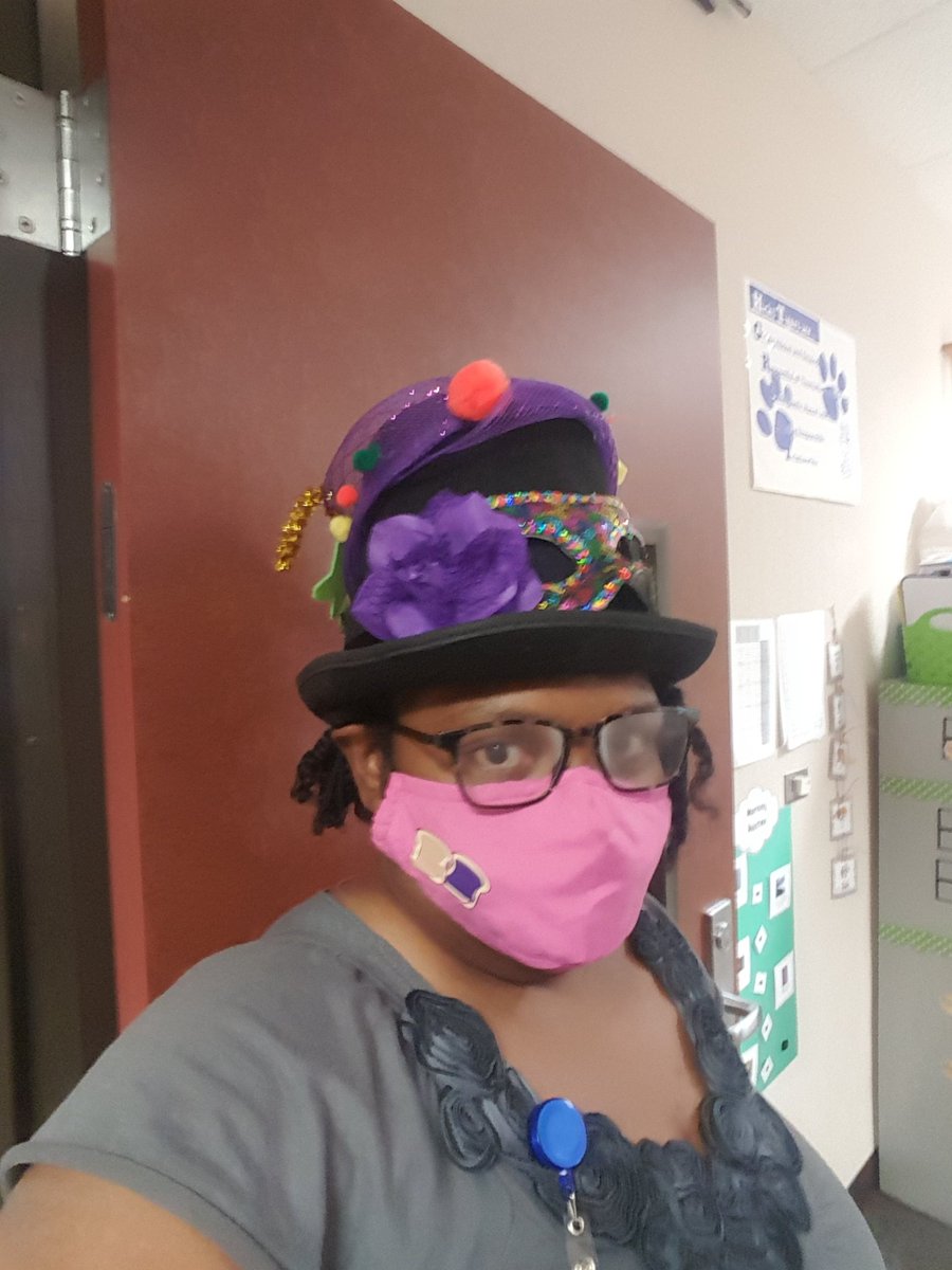 MsCartersClassK's tweet image. Red Ribbon Week 
Crazy Hat and Sock day. 
@HicksTigers