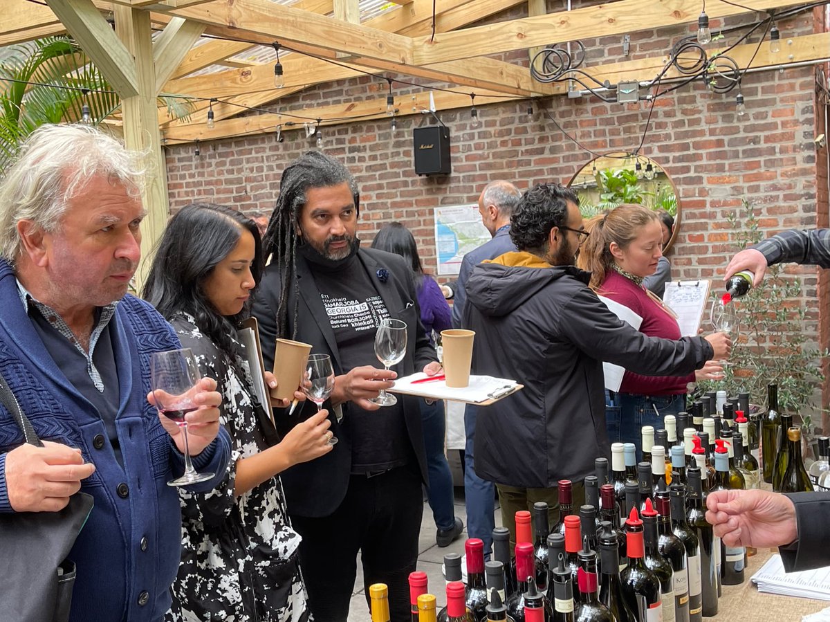 At the event held at the #Georgian restaurant "Chama Mama" in New York, 120 Georgian wines were presented by 10 local importers, which are already successfully sold in the US market.