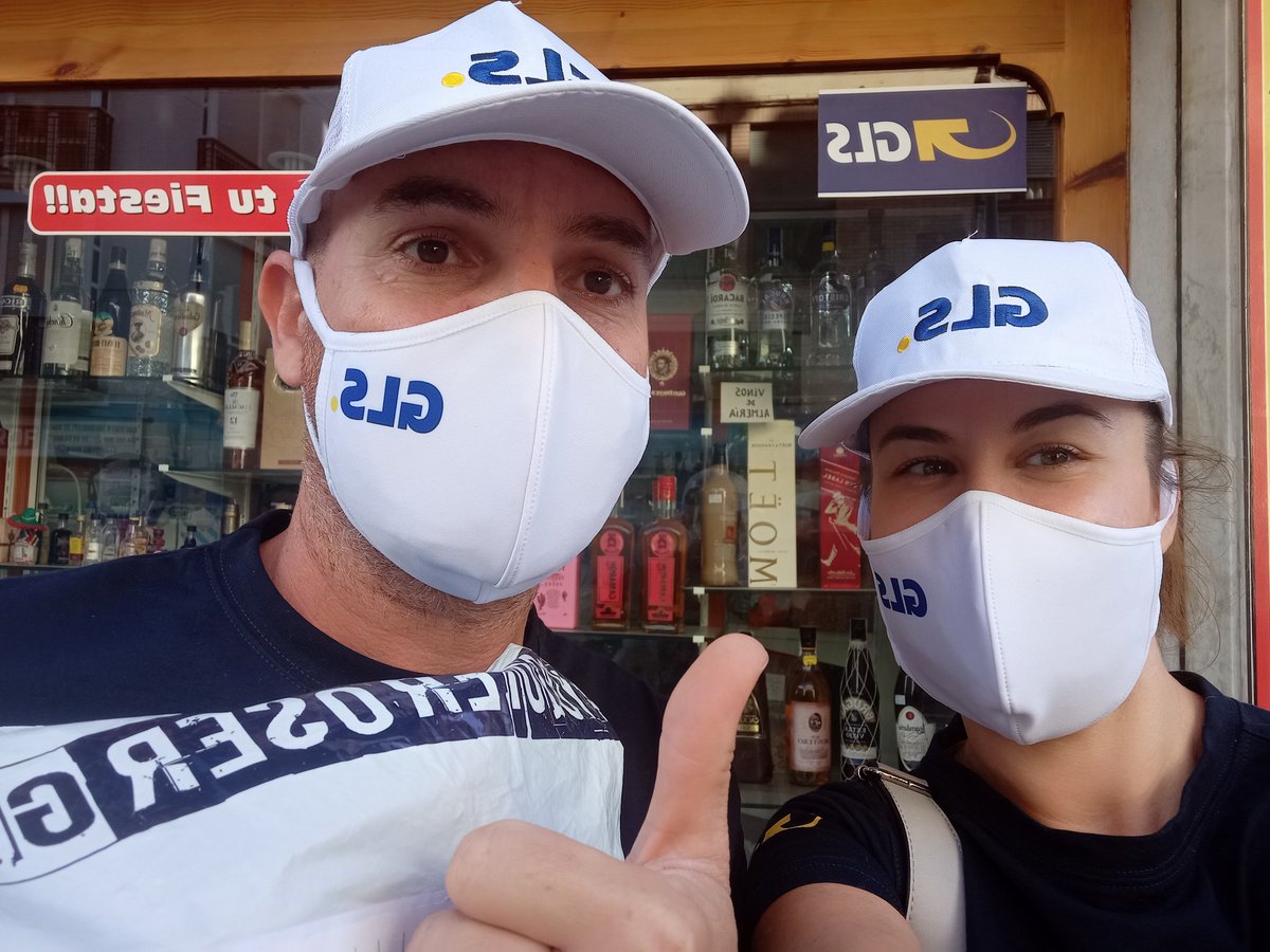 VAMALM's tweet photo. #driverday entregando en PS calle Murcia de Almería, con Amador de la agencia 277 los Ángeles!! https://t.co/resVxJJzvd