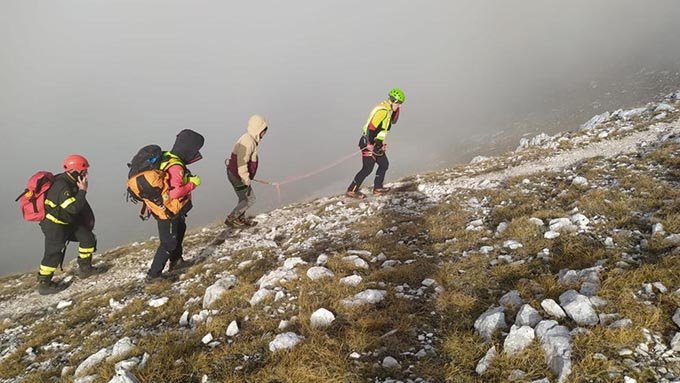 TG24info's tweet image. Provincia – #Escursionisti in difficoltà, ieri tre interventi del | tg24.info tg24.info/provincia-escu… #soccorsi #soccorsoalpino