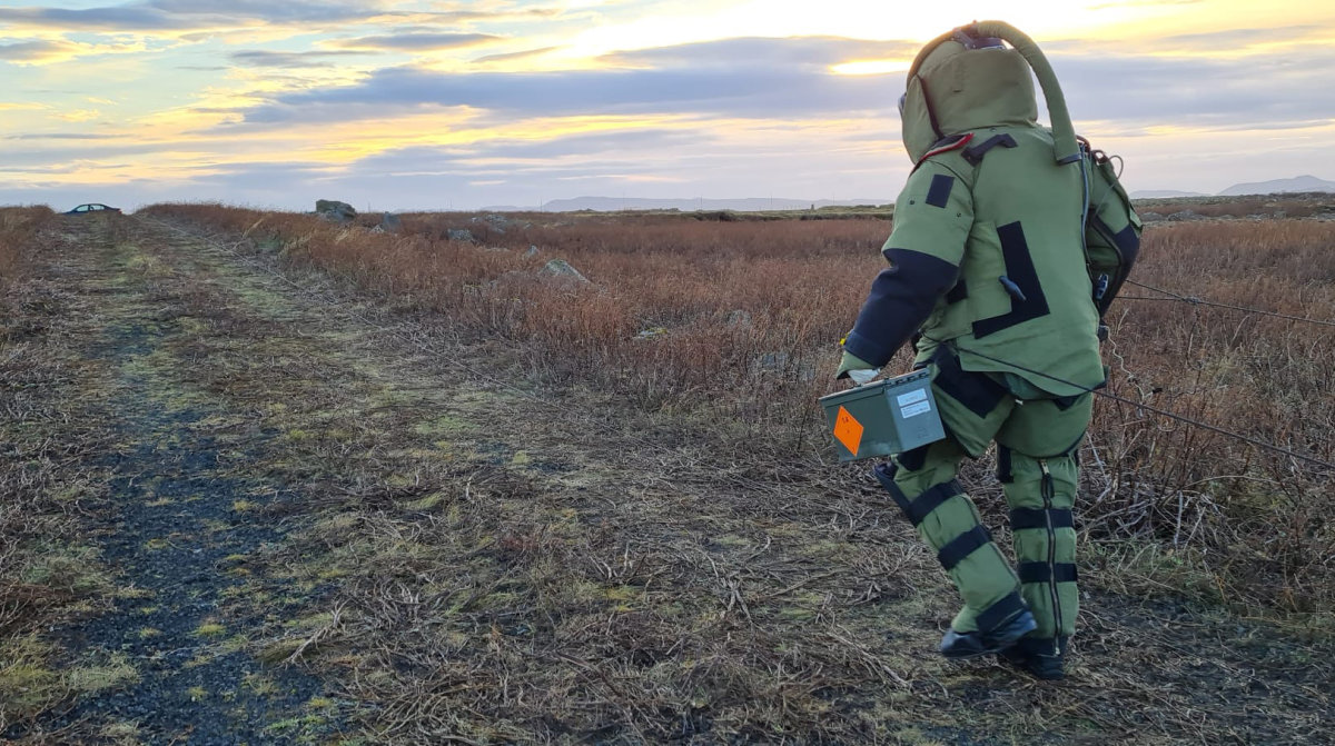 LTU_ArmedForces's tweet photo. #Lithuanian ๐ฑ๐น troops take part in the largest demining exercises #NothernChallenge2021 in #Island๐ฆ๐ฝ. Training with the #NATO allies helps to improve the skills. #WeAreNATO
#JuozasVitkusEngineerBattalion
#Lith_SOF
#NavalForce https://t.co/7pCXUdy0ZK