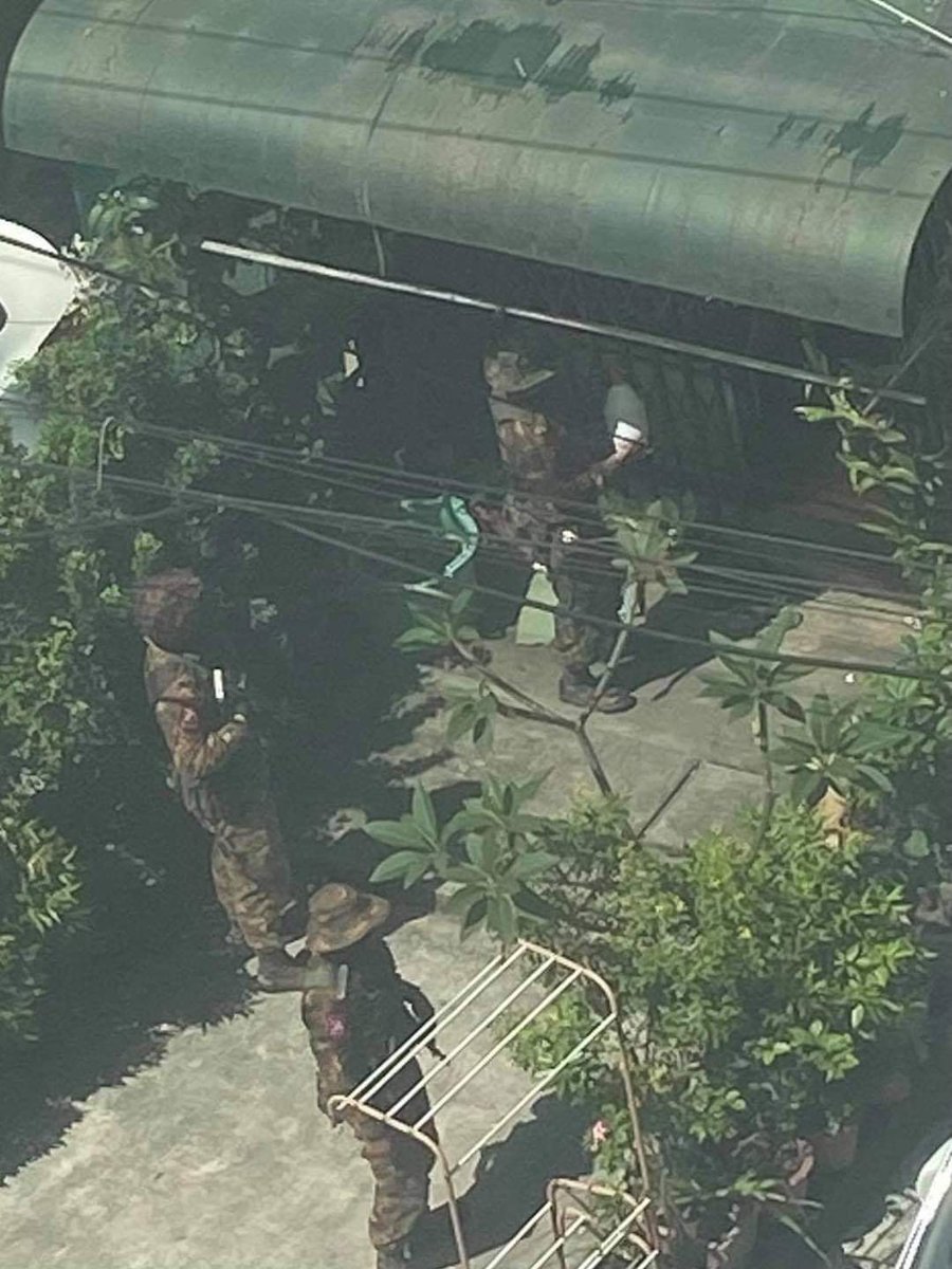 SaveMM99's tweet photo. "Abductions in Bahan"
-Massive forces of Military Terrorists Forcefully raided&amp; searched into house of 40yo U Myo Thet Swe(Private Business man),forcibly abducted him by hooding his head and confiscated his car,laptop&amp;luggage at Bahan tsp,Yangon around 9:45AM today(1/2)#Oct25Coup https://t.co/lIqs3qRRd4