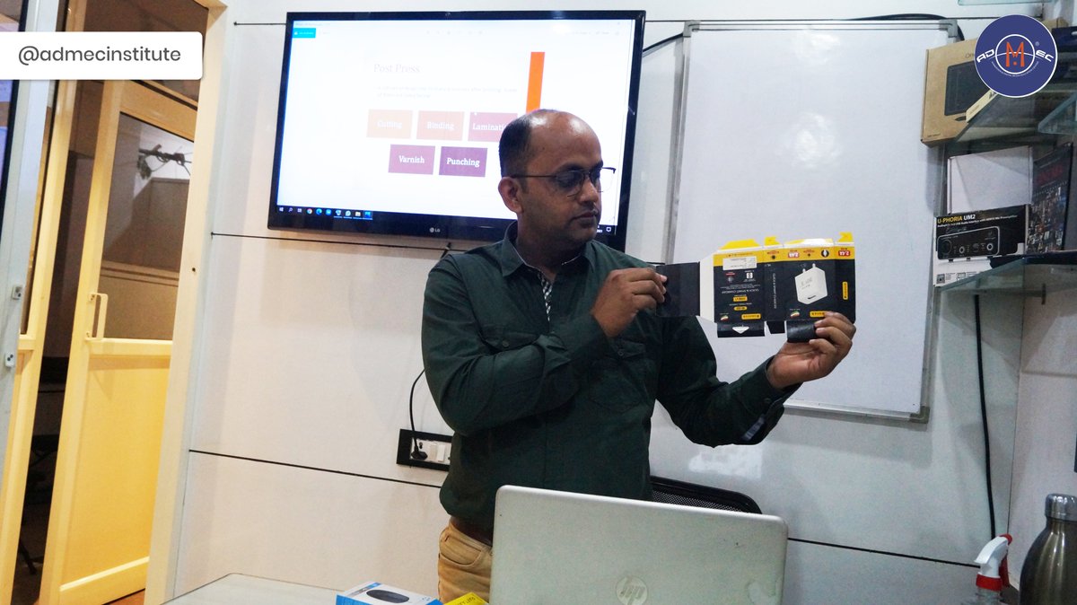 admecinstitute's tweet photo. A glance to our recent Pres-press workshops which was attended by both online and classroom students under the guidance of Mr. Deepak Bhadauria.

#prepress #postpress #printindustry #printing #printingpress #designindustry #graphicdesigning #specialworkshop #designworkshop https://t.co/qofiGEC6sh