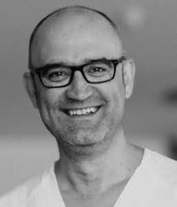 Nos apena profundamente comunicar que nuestro compañero Miguel Ángel Galán ha fallecido esta misma mañana.
La fisioterapia pierde a uno de los fisioterapeutas que, sin pedir nada a cambio, más nos ha enseñado, pero lo más doloroso es que perdemos a un amigo.
DEP.