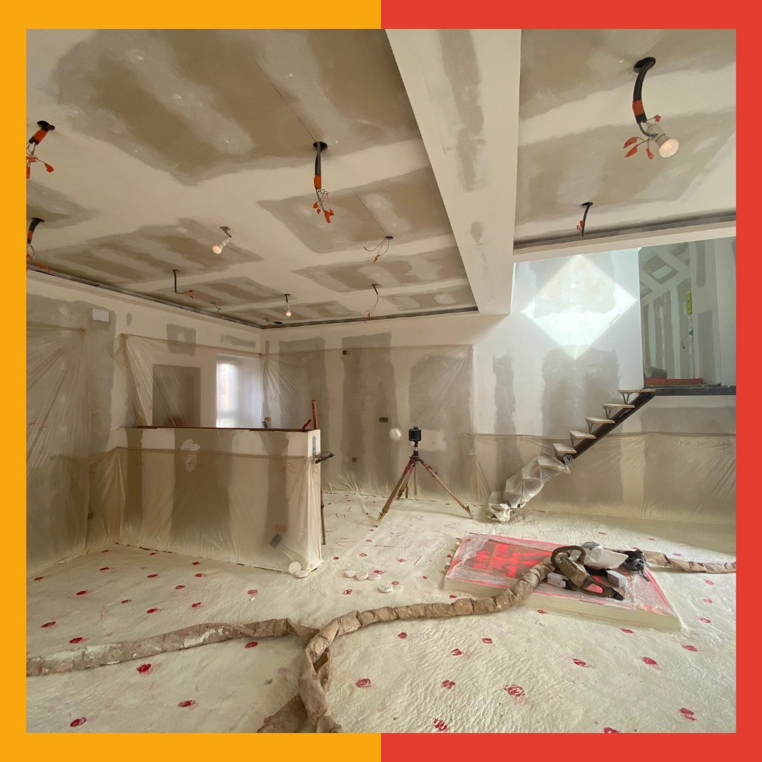 ISOPROM's tweet photo. Immersion dans l’un de nos chantiers à ALLENWILLER ! 👷‍♂️
Une isolation thermique des sols par projection de mousse polyuréthane.
Intervention réalisée lors d'un projet de rénovation d'une surface de 71.5m².
Épaisseur moyenne = 90mm - R= 3,40m².K/W 🏡 https://t.co/T4tGLkg7aw