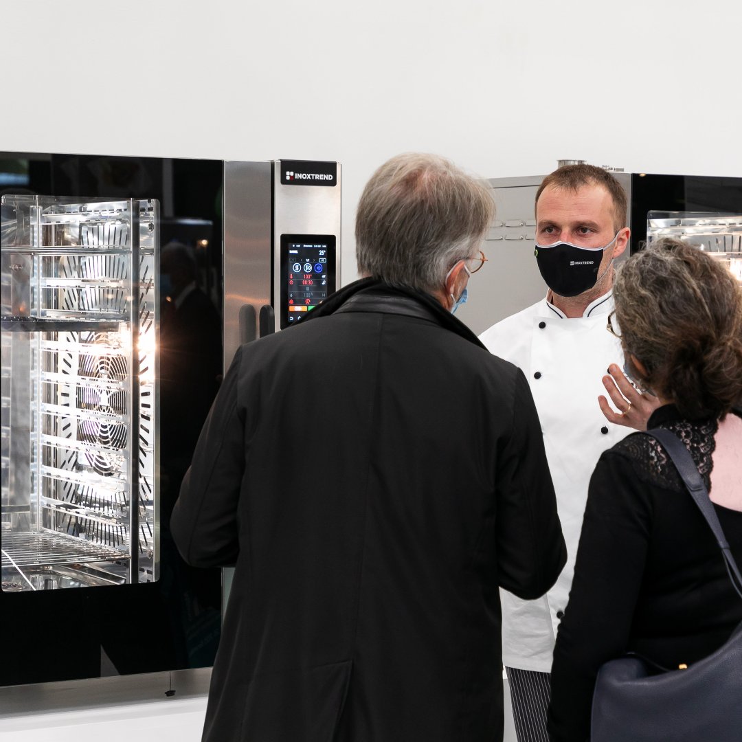 HostMilano tweet picture