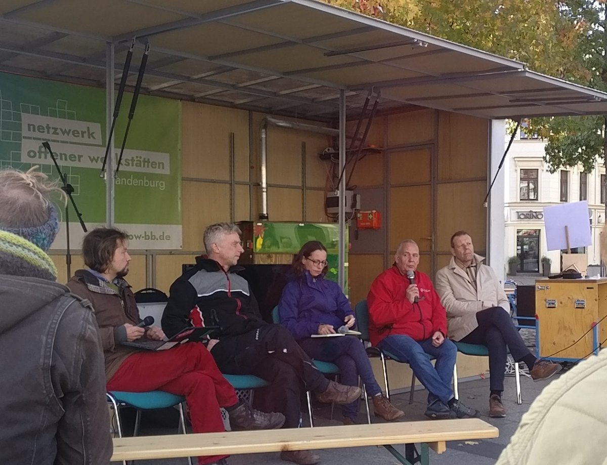 aprica's tweet photo. Hach, es ist so schön, wenn ein Projekt startet, auf das Menschen seit Jahren hinarbeiten und das so viele nützliche Dinge zusammenbringt: Zivil gesellschaftlich orientierte Open Hardware fördern #MoFab https://t.co/XMABuZLWeI #nowbb #careables #weareGIG https://t.co/0R1P3sMyJy