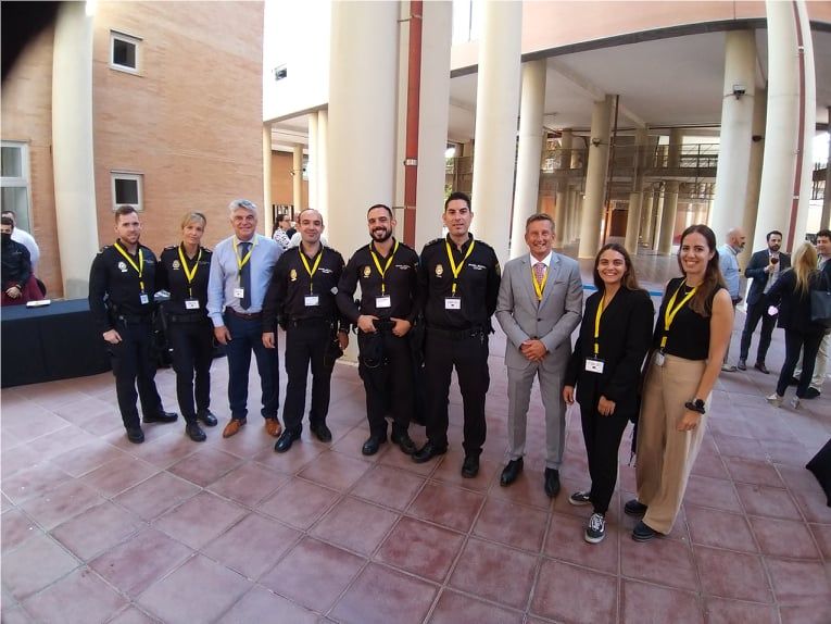 Ianus_Tech's tweet photo. A great QROC event in Malaga with @patrick_padding @gkioumou  @andriah_  @KKioumourtzi , kindly hosted by the Spanish National Police and @aeorum 
 #QROC-EU #police #publicprotection #lawenforcement https://t.co/9yLYDeFmHE