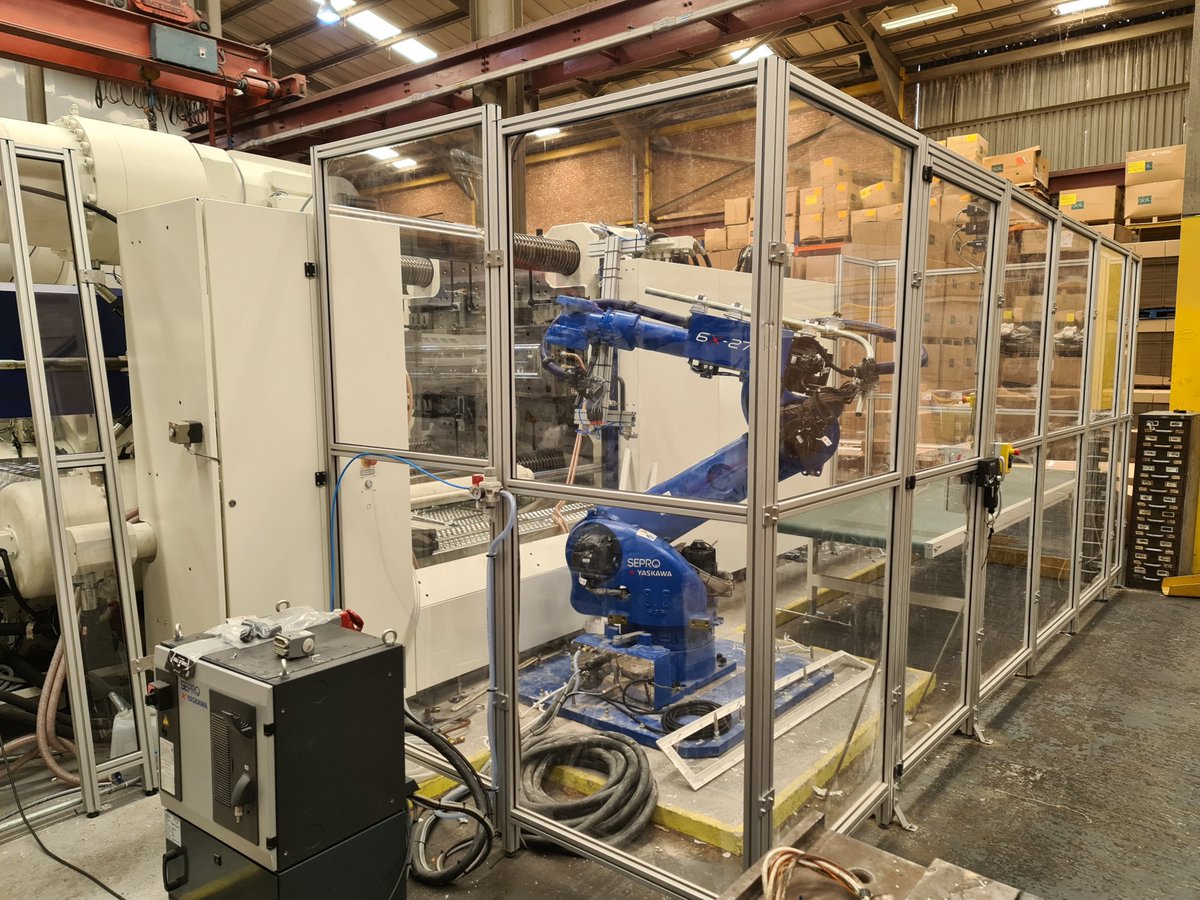 ODL_Europe's tweet photo. Our investment in cutting-edge machine technology for our in-house cassette production puts us in control, so you know you can rely on us 👉 https://t.co/5lmqGPMdpi #Door #DoorSupplier #DoorPrep #Doors #TradeDoors #CompositeDoor https://t.co/oRCamMMASC