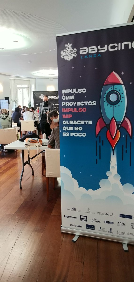 Valenzuelacine's tweet photo. Estamos muy contentos con la recepción que nuestro proyecto ha tenido entre distribuidores y productoras dentro de @abycine LANZA, desde pequeñas, hasta las más grandes. Es alentador recibir un feedback después de tantas de horas de trabajo ¡Seguimos currando! ¡Vamos, equipo! https://t.co/XaXEtIgt3E
