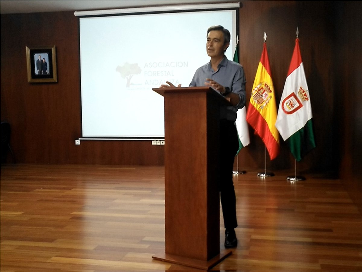 AfaProfor's tweet photo. Queremos AGRADECER la magnífica acogida proporcionada por el @AYTOALGODONALES y su alcalde, Ángel Acuña, el alcalde pedáneo de La Muela, Pedro Gallardo, y a @CarlosSantos_LP por facilitarnos en todo momento la celebración de estas jornadas en sus instalaciones y un marco único 🥇 https://t.co/H1heyWxLkD