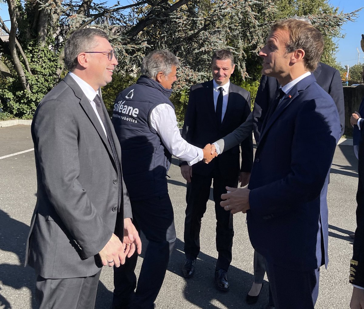 JeanMichelMIS's tweet photo. « La France 2030 se prépare aujourd’hui » @EmmanuelMacron 

#Siléane incarne ces entreprises que #France2030 a vocation à soutenir. Spécialiste de robotique et d’intelligence artificielle,#SILÉANE construit des machines pour automatiser le geste en contexte aléatoire ou inconnu. https://t.co/ds7xcrgDQa