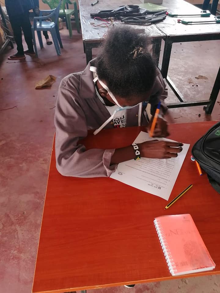 drckenya's tweet photo. Meet Doreen Ereng the only female in a class of 21 men challenging stereotypes at the @drckenya vocational training centre in Kalobeyei. "I'm taking a course in electrical installation and currently preparing to sit for NITA Test"
Thanks to @WUSC project by Gvt of Canada

📷Eliaf https://t.co/qYEl95h32G