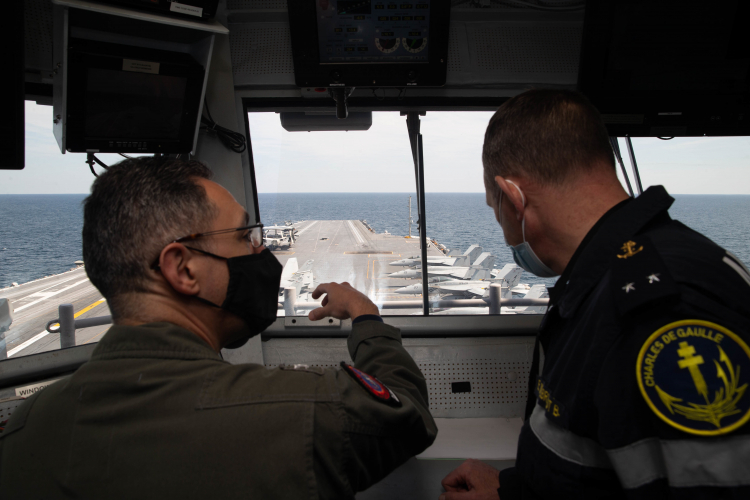 U.S.-French Deal On New Aircraft Carriers Could Mend Rift | via <a href="/Forbes/">Forbes</a> <a href="/craighooper/">Craig Hooper</a> #USNavy #FrenchNavy #France #AircraftCarrier realcleardefense.com/2021/10/25/us-…