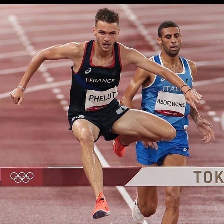 L20h24's tweet photo. Voici notre premier invité ! 🚧🏃‍♂️

@alexis_phelut est un des chefs de file du demi-fond français. Champion de France 2021, le jeune Auvergnat de 23 ans a découvert les Jeux olympiques à Tokyo et a décroché une 12e place sur le 3000 mètres steeple.

#jeuxolympiques #paris2024 https://t.co/XXuqhJklTi