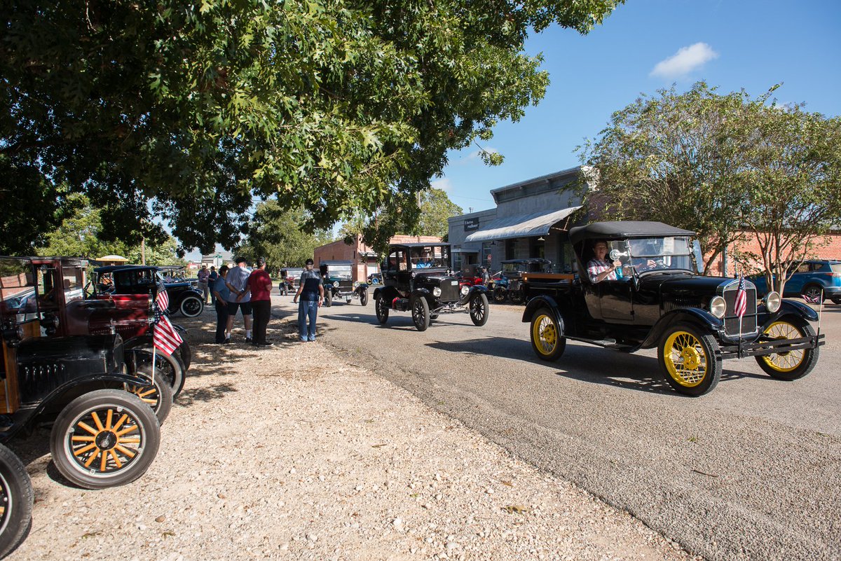 visitbrenham's tweet image. Fall is the perfect time to enjoy a drive to Washington County! Is your group planning a visit? We can help!
#burtontx #visitbrenham #carclub