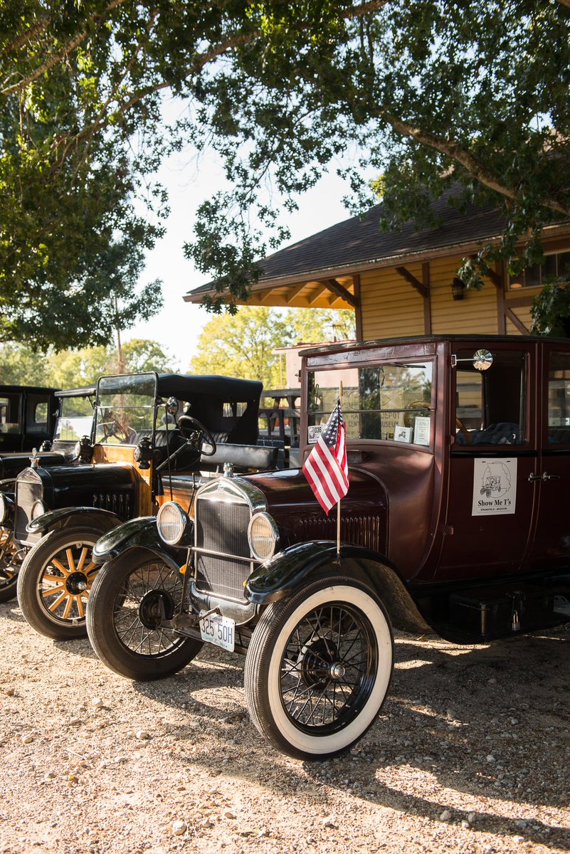 visitbrenham's tweet image. Fall is the perfect time to enjoy a drive to Washington County! Is your group planning a visit? We can help!
#burtontx #visitbrenham #carclub