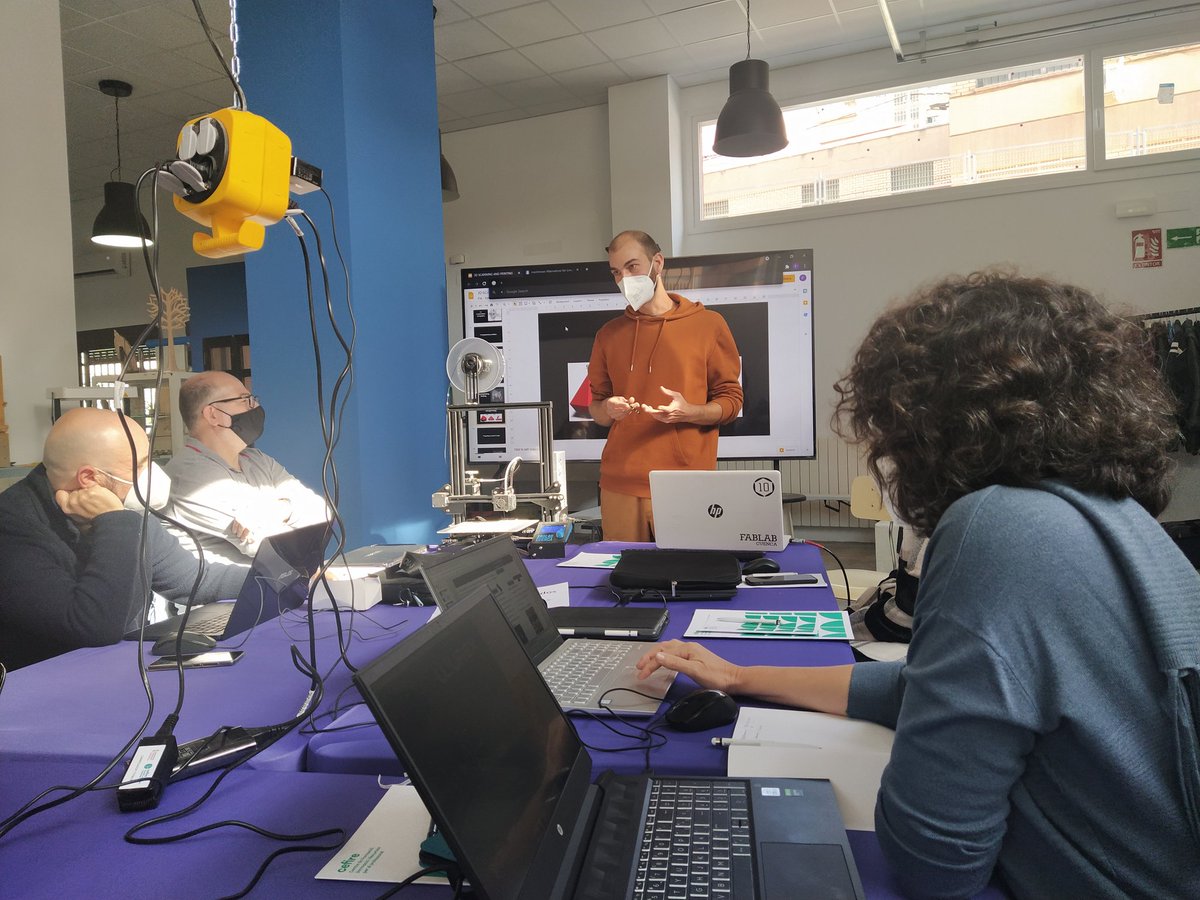 Start the advanced 3D scanning and printing course at <a href="/FablabCuenca/">Fablab Cuenca</a> during <a href="/AmusingErasmus/">ErasmusAMUSING</a>, with @CEFIREambitCTEM