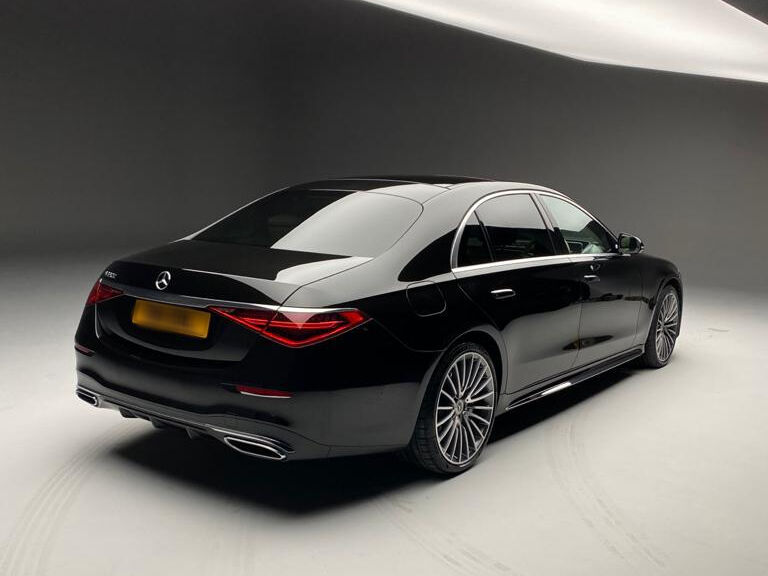 At HR Carriages, we’ve handpicked all the vehicles in our fleet, including this cool Mercedes, to ensure you’re presented with a high quality &amp; professional service. Not only this, but all our #chauffeur services are fully tailored to meet your every need. Book now: 020 3536 0152