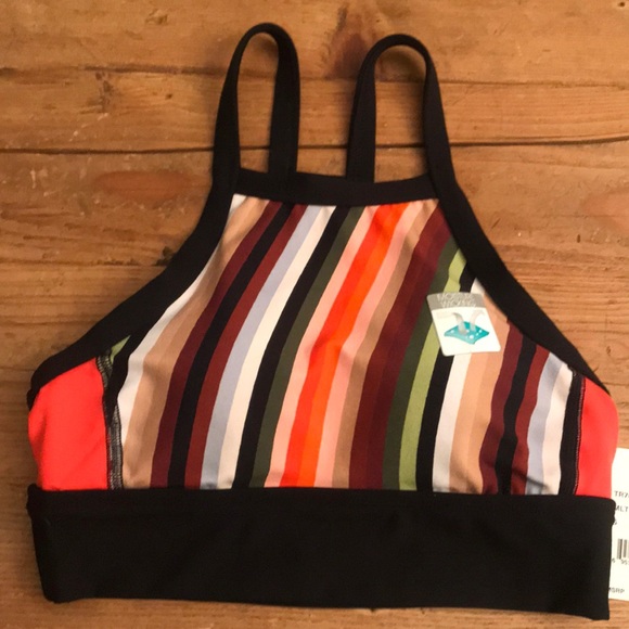 LoHarris7's tweet photo. So good I had to share! Check out all the items I'm loving on @Poshmarkapp from @joysomerville #poshmark #fashion #style #shopmycloset #trinaturk #elietahari #mattym: https://t.co/CY8FyHpxfK https://t.co/hw3m59hC0y