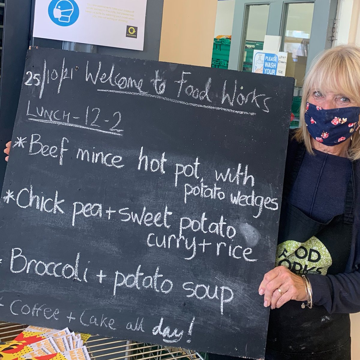 TheFoodWorksSHF's tweet photo. It's Monday and we are back in action at Food Works Sharrow!
Call in for lunch from midday at @SharrowCF
See you soon 💚
#Sharrow #Sheffield #LowCarbon #ZeroWaste #EcoFriendly #EatLocalThinkGlobal #FoodWorks #Volunteer #CanDoSouthYorkshire https://t.co/fkWLVecq7W