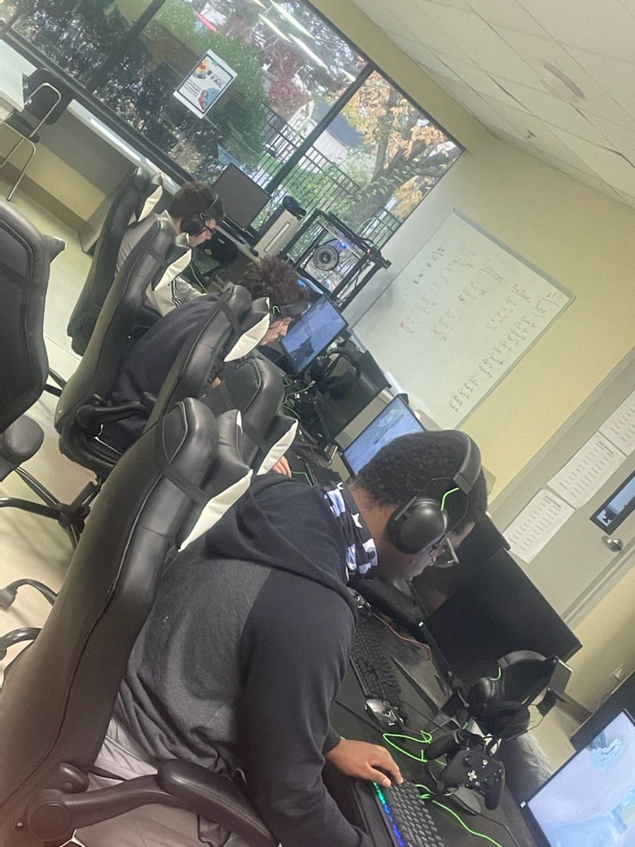 center_nj's tweet photo. The Center School Esports Team  participated in World Esports Day on October 23. Playing teams in the UK they made new friends and celebrated all things gaming internationally. Thanks coaches Cardona and Dobler! https://t.co/LjvrS3SX7Z