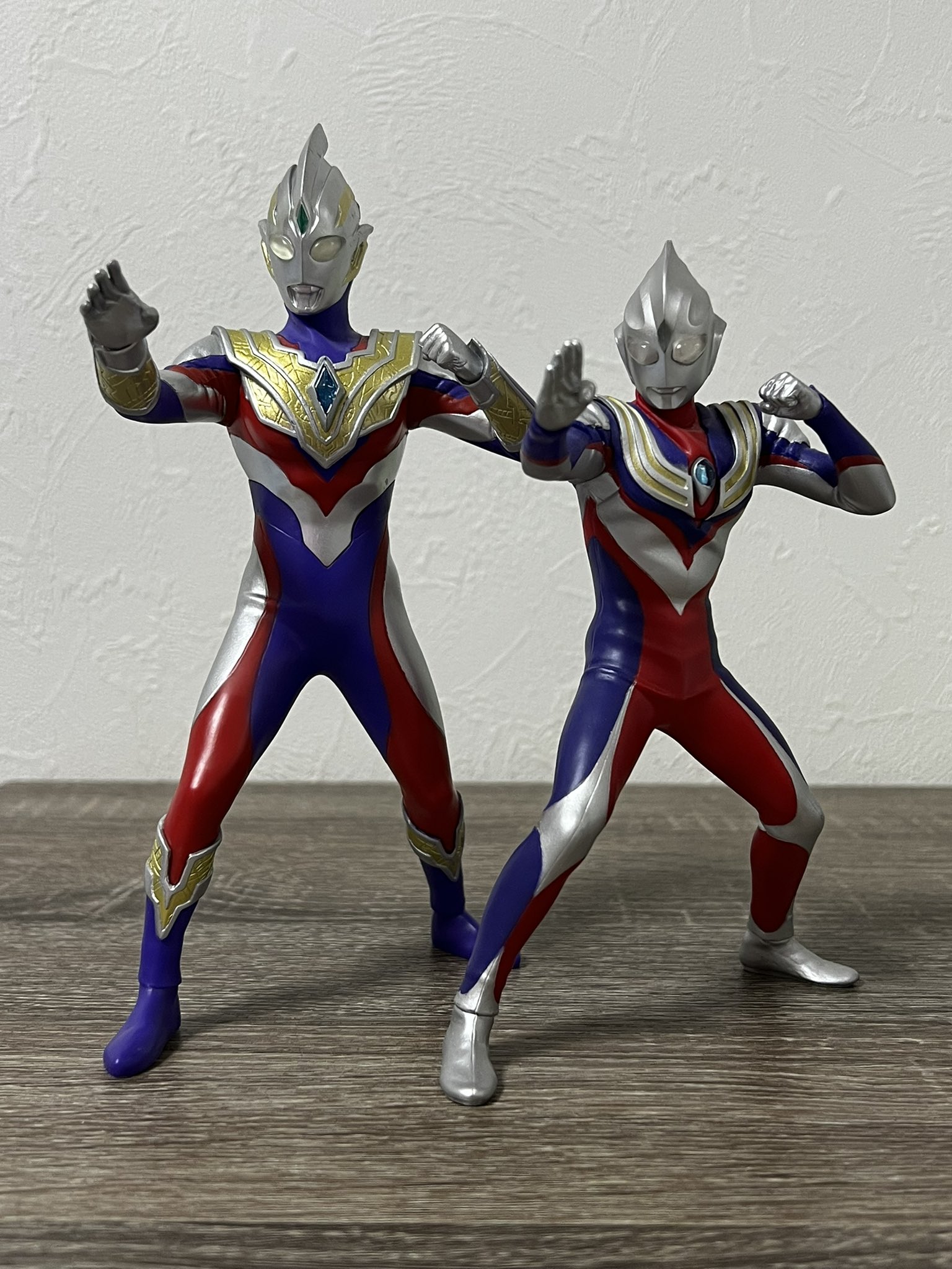 フィギュア「ウルトラマンティガ 英雄勇像 ウルトラマンティガ
