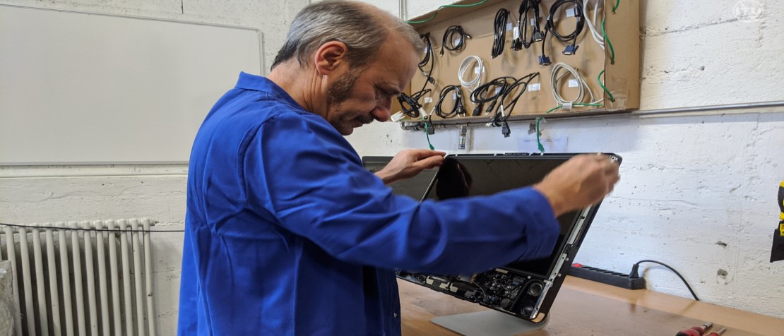 ITU's tweet photo. France's #RepairabilityIndex inches toward #CircularEconomy https://t.co/mb7jCZt0Cf https://t.co/PyVLvYfPev
