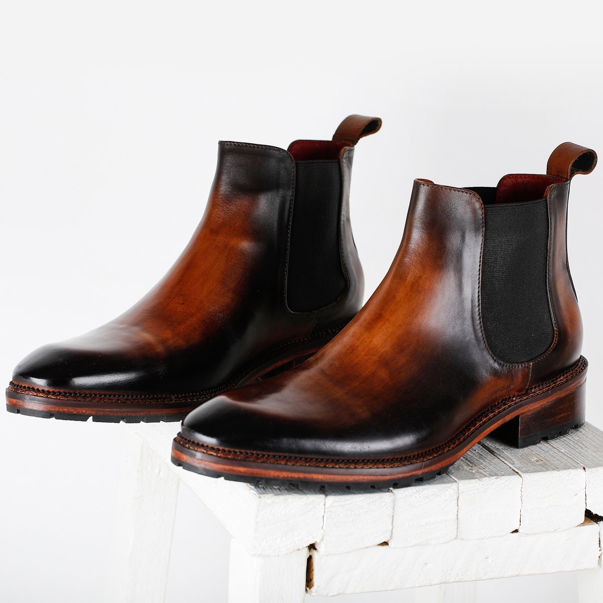lethatoshoes's tweet photo. One of our collections Staples. The Brown Chelsea Boots. You can't be wrong with this boot.
.
.
.
.
#chelseaboots  #dressboots  #chelseabootsmen  #bootseason  #chelseaboot #menwithclass #luxuryboots  #handmadeboots #leatherboots  #mensfashion  #mensstyle  #lethatoshoes #lethato https://t.co/0hkIS0RBDv