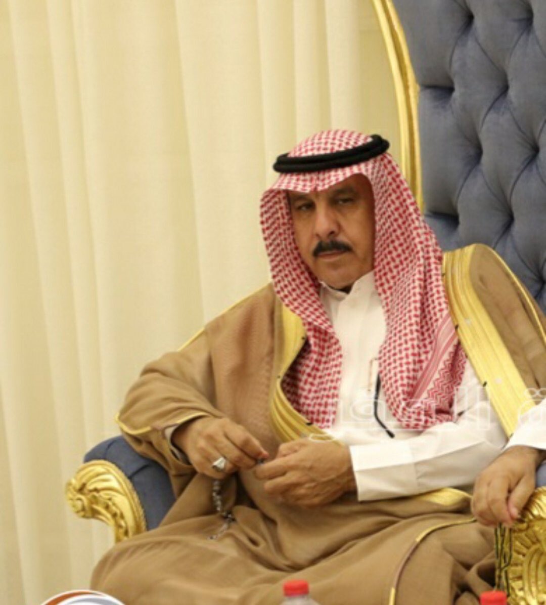 shamr29's tweet photo. نحمدالله على سلامه 
الشيخ داخل بن مرعيد ابن مشكي 

بعد أجراء عملية قلب مفتوح في مستشفى ارامكو الطبي بالظهران ليله البارح..

و تكللت بالنجاح ولله الحمد وطهوراً إن شاء الله يابوسط�� 

#المشجي
#المشكي #شمر #عبده https://t.co/9V9DMjQaXl