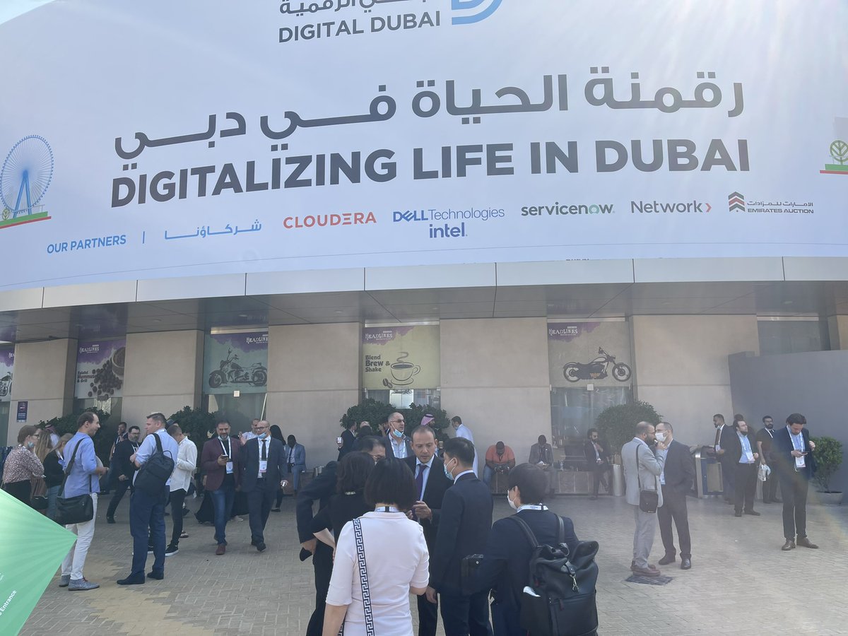 AydinEdalat's tweet image. در جایتکس امسال تمرکز بیش از پیش بر ارایه «راه حل‌های فناورانه» و «تجمیع فناوریها» بود و از ارایه دهندگان مستقل سخت‌افزار و نرم‌افزار خبری نیست

#Systems_Integration
#Solution_Providers
#GITEX2021