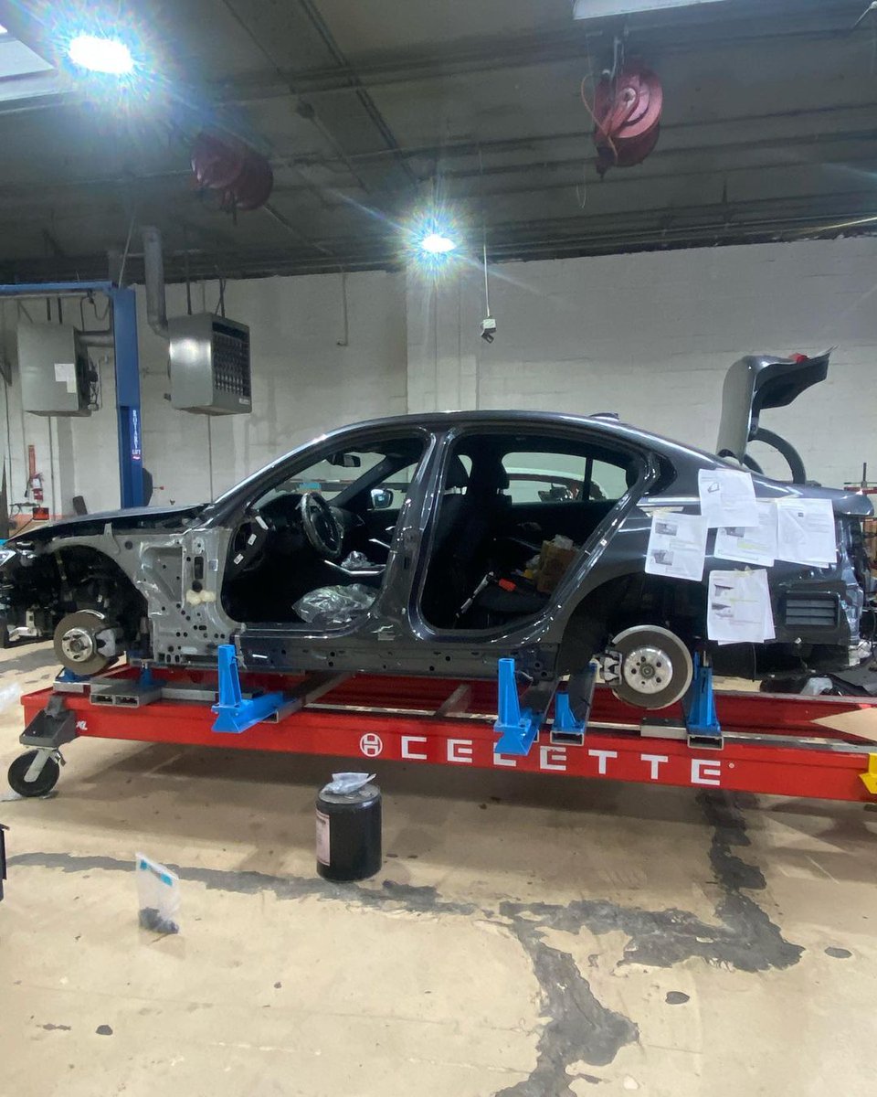 Celettegroup's tweet photo. 2020 BMW 330 repaired using Celette Sevenne XL frame machine and side gantry to make sure there is no  deviation in the A pillar, all with glasurit paint and #bmw parts.
https://t.co/EkcLIHyIuZ

Original photos and all the work done by : https://t.co/Rj2gBHCWQ6

#BMW3  #bmwrepair https://t.co/KiVDkGe7ac