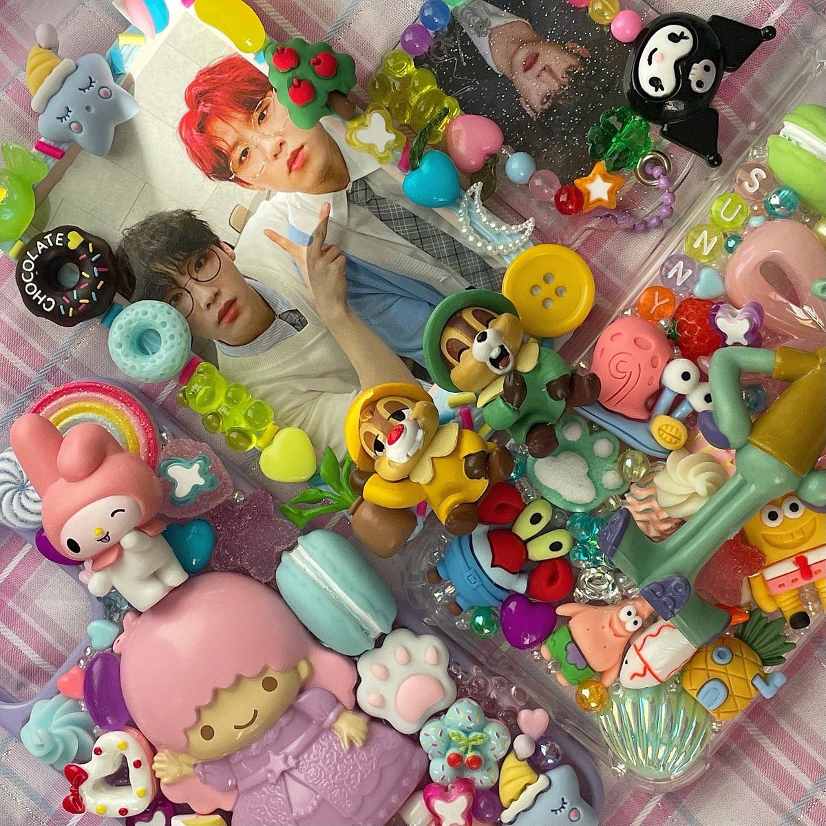 deco_tok's tweet photo. 주문 제작 바로 가능한 캐릭터 파츠는 스토리에 올려둘게요!🎁✨

사진 속 마멜 #아이폰12미니케이스 (택배비 포함 4만원), #데코덴 증사 키링 (7000원) 구매 가능합니다! 👉🏻 더 많은 완제품 보기는 하이라이트 ‘완제품판매’ 캡쳐 후 DM https://t.co/go1SRG72dI