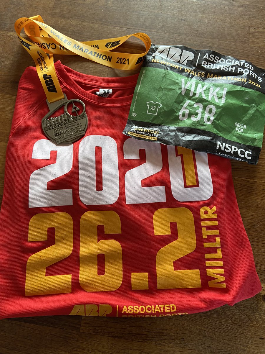 It’s medal Monday and an age group win F55 3:22:32 #MedalMonday #NewportMarathon #malvernbuzzards