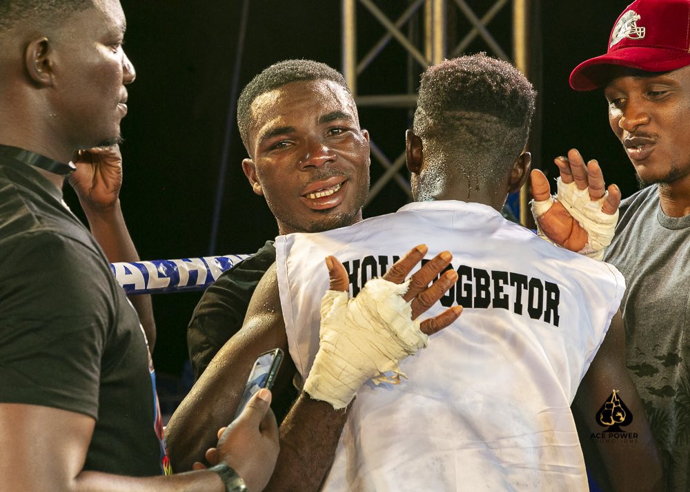 AcePowerBoxing's tweet photo. In the end - Mutual Respect between these two… @holythejaw #successtetteh #boxing #boxinginghana #boxinginafrica #ubointercontinentaltitle #nationalfeatherweighttitle #dangerzone #dangerzonefightnight #lapalmroyalbeachhotel #net36vista #lakesidevillage #gtvsportsplus https://t.co/gNh7k7uVlL