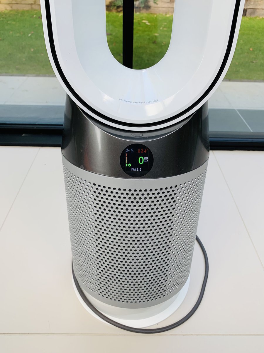 designonly1's tweet photo. Heaven when #neighbours go away! What sort of society do we live in when you can not breathe in your own home? #CleanAir #Woodburningharms #Banwoodburners #Proof #StopBurningStuff #HappyDaysfornow https://t.co/Ye79377eOs