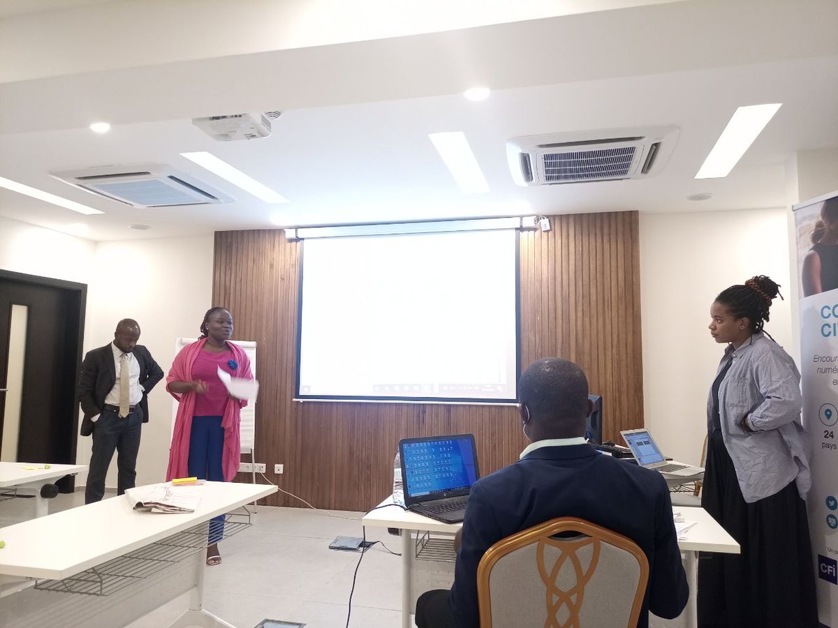 InstitutTonafa's tweet photo. Abidjan, Stages Thématiques
Le 2e #bootCamp durant la semaine du 18 au 22 octobre 2021, en Côte d'Ivoire, a été très déterminant dans notre parcours à travers la rencontre de divers acteurs et de riches formations utiles à notre projet grâce à @CFImedias⤵️
#CCitoyennes2 #wasexo https://t.co/TUdsrrbW2x