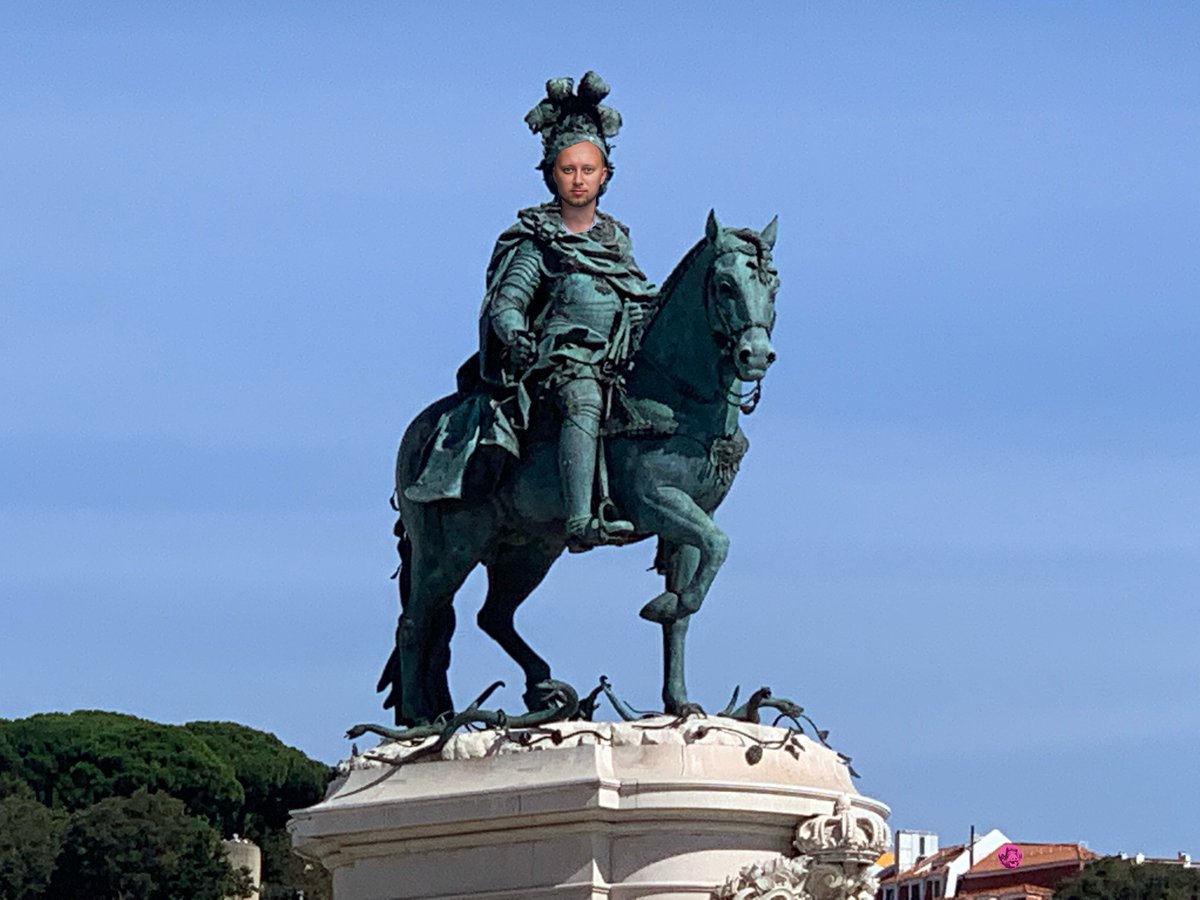 NEARosis's tweet photo. Lisbon really went all out for #NEARCON.... @ilblackdragon @AlexAuroraDev #MemeDropMonday https://t.co/yGPlWQvTdN