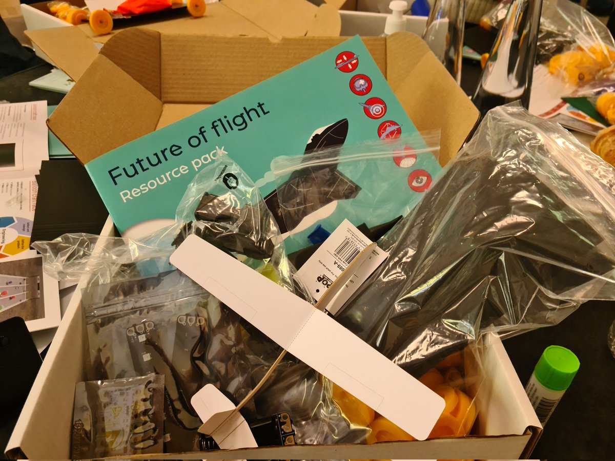 MrsCourtneyDT's tweet photo. Look at this for a resource pack!!!! Cannot wait for my network teachers to get their hands on this! All for FREE!! 👐@EduRAEng @stem4sussex @mindsets_uk 👀👀👀👀 next network meeting for #EastSussex #Kent #STEM DM for more info! Meeting 09/11/21. #CPD #free #teacherlife https://t.co/8SL0uju11T