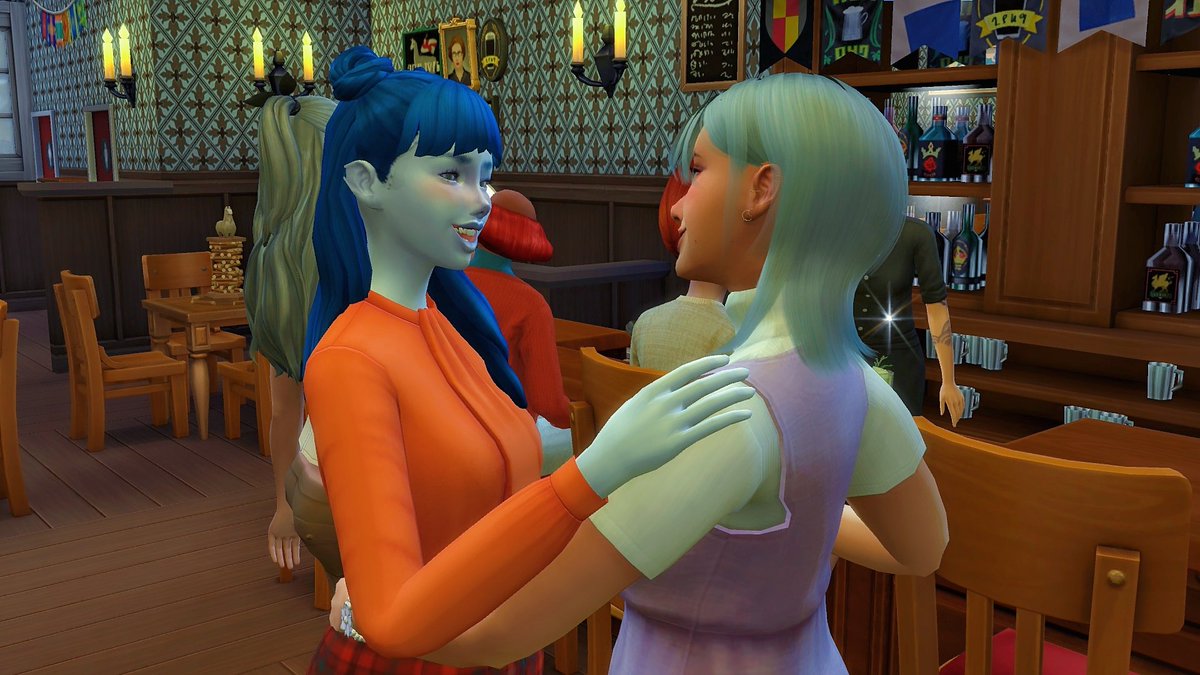 SimsLolo's tweet photo. It took so long to find it but Camille finally met an alien, a cute one on top of that 👀
As always she didn't waste any time 💕

#ts4 #TheSims4 #theoccultbabychallenge https://t.co/ihejPV7Vrr