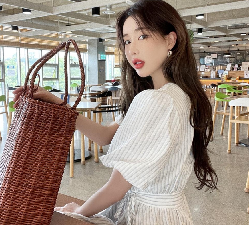 sthsweetcom's tweet photo. #PreBlackFriday is on! Shop #KoreanFashion &amp; #Kbeauty up to 80% OFF here 👉https://t.co/y7vbC5n9KG

#giftforher #pinkaesthetic #cardigan #autumnoutfits #fallfashion #springfashion #onlineshopping #outfitideas #koreanfashion #chichera #knitwear #koreanfashion https://t.co/VtK6L2JmhU