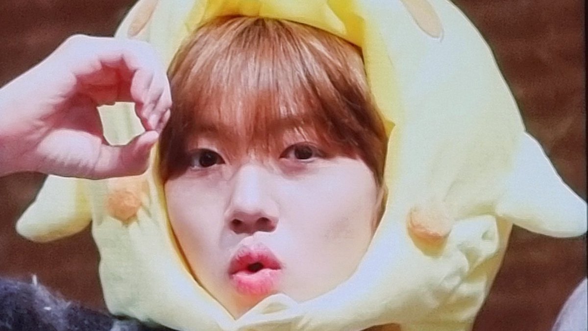 EPEXVlTY's tweet image. l o v e #epex #cravity