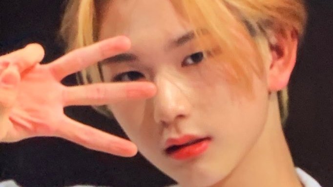 EPEXVlTY's tweet image. l o v e #epex #cravity