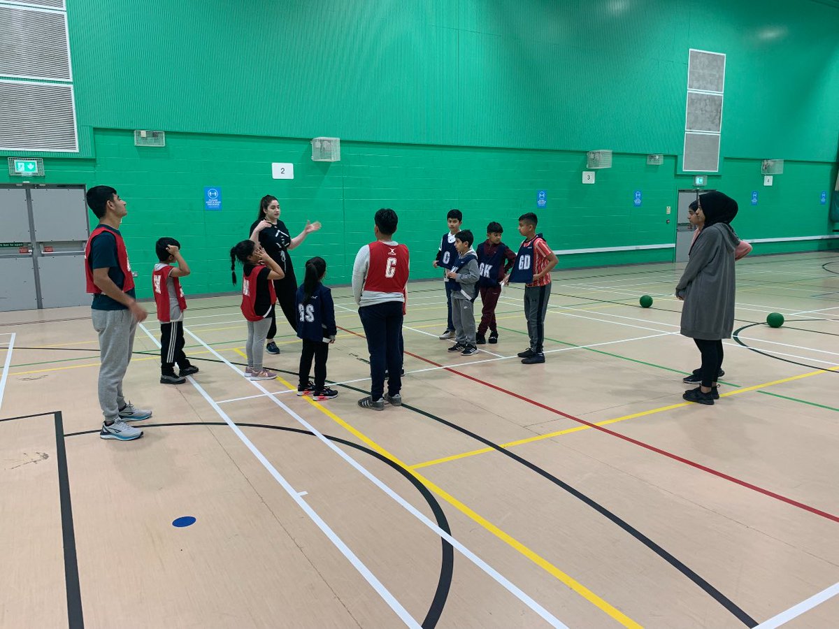 sheraz_shiri's tweet photo. Oct Half term and that means young people having fun and making new friends. Yesterdays multi-sports session including  swimming was a super hit. dodgeball, kwik cricket and football carried out too. Thanks to young people who attended. Roll on next session. #OurYouthOurFuture https://t.co/dN4SSajahE