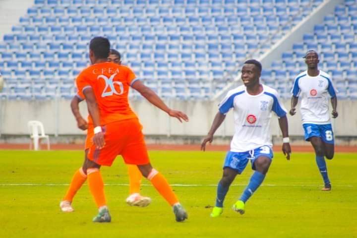 SaschaDueerkop's tweet photo. In #Madagascar a club called #CFFA, which I struggle to find older pics of or even the league they play in,won the cup.
They beat Zambian side #Kabwe Warriors in the 1st Q Rd. in a shocking upset, before not even traveling to #Angola to face #Interclube in the second round. https://t.co/nCOy1ocNS6