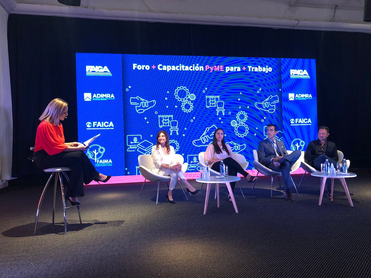 Natyheyd's tweet photo. Foro +Capacitación PyME. Vuelven los OFICIOS. Día 1 para empresarios https://t.co/p945J0ZqOP Día 2 para jóvenes en Busqueda laboral https://t.co/7INGyh0wv8 Un honor representar la industria gráfica en este panel por   @faigaoficial + @fundaciongutenberg ya pueden verlo x YouTube! https://t.co/L4bIqMMWOc