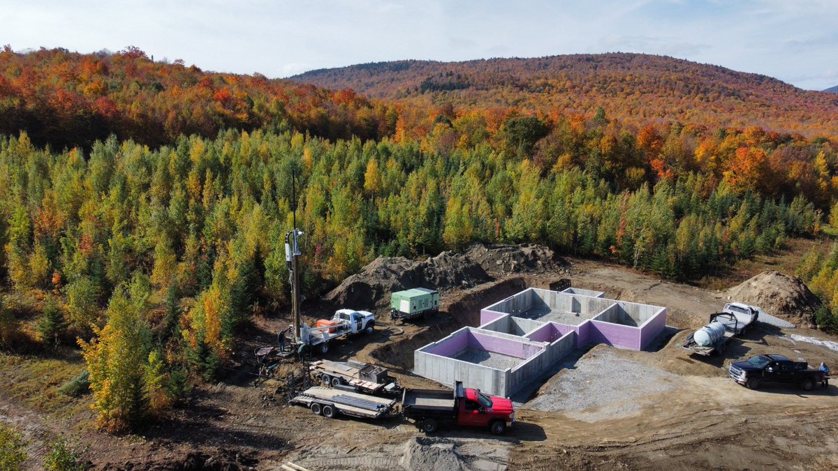 Siga_Marc's tweet photo. Drone shots of the @Unity_Homes foundation. #vermont #thefinishingcompany #craftsman https://t.co/Mbm3LRz7MD