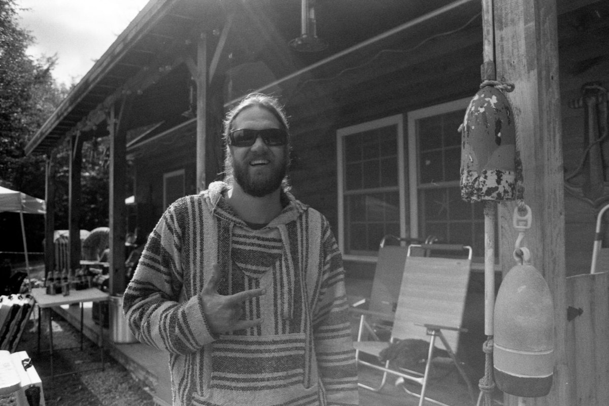The Coolest dude ever.
-
Hanover, Maine, USA.
-
Asahi Pentax Spotmatic &amp; Tamron 28/2.8  - Rollei RPX 400 - HC110(H).

#film #filmphotography
#HeyFSC #BelieveInFilm #shootfilmbenice #keepfilmalive